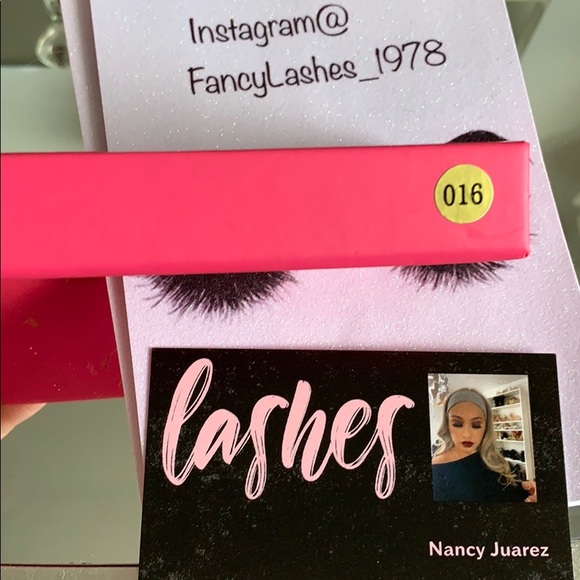 Lashes - Picture 4 of 4